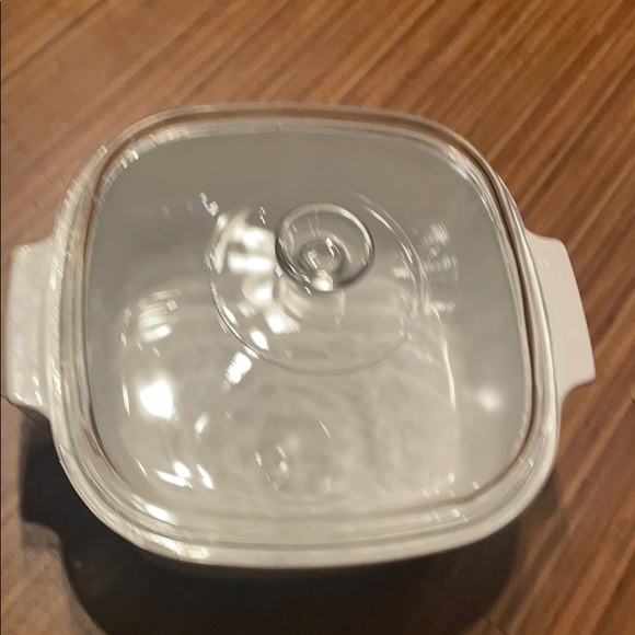 Vintage Corning just white 5L casserole with Pyrex lid - Picture 3 of 16